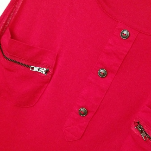 Red Sleeveless Top - Picture 2 of 5